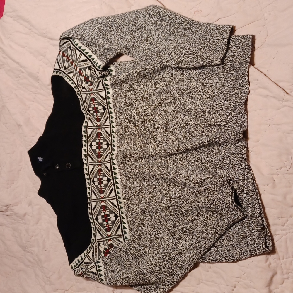 Men's 3 button front Sweater